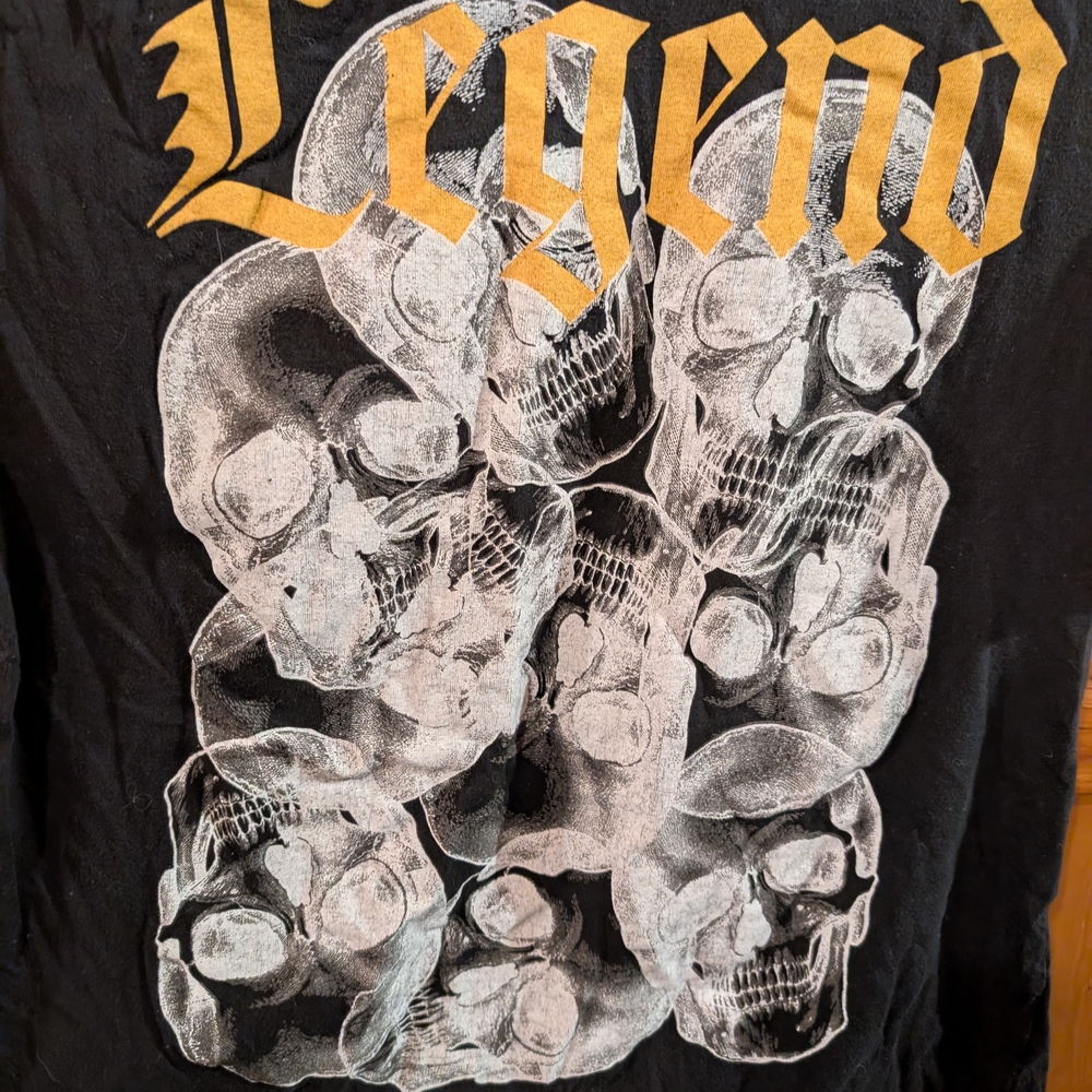 2/22$ Legend Black Graphic T-Shirt - Picture 4 of 4